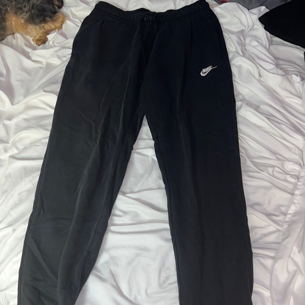 Nike sweatpants size small